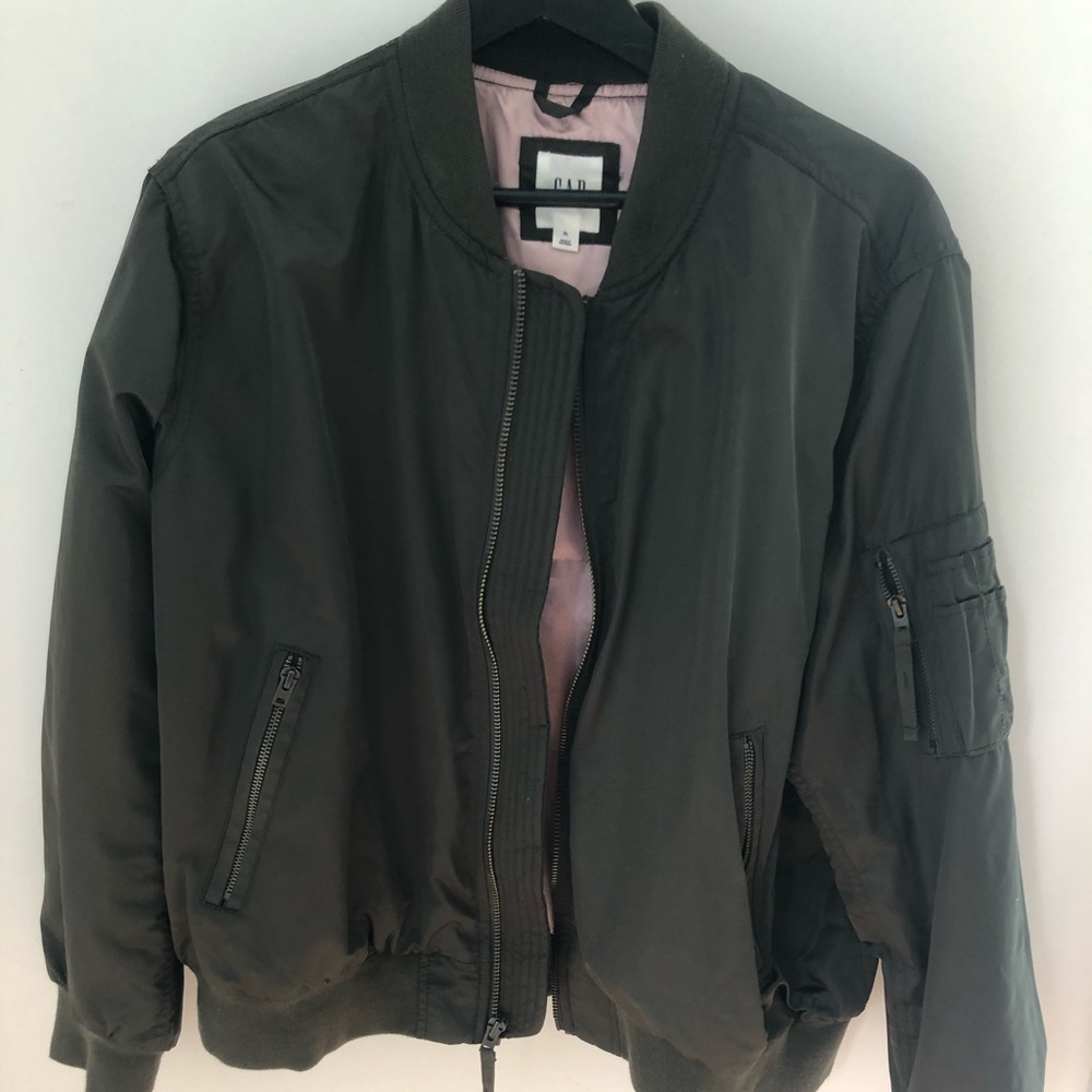XL Gap khaki bomber